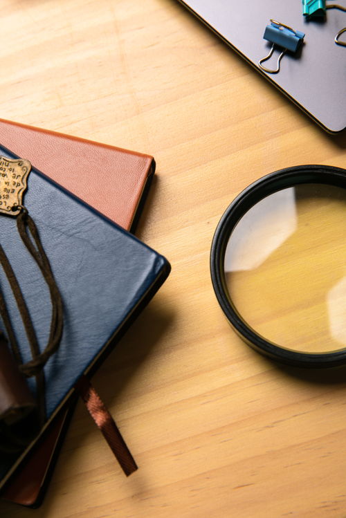 辦公文具與日常用品的商務攝影藝術